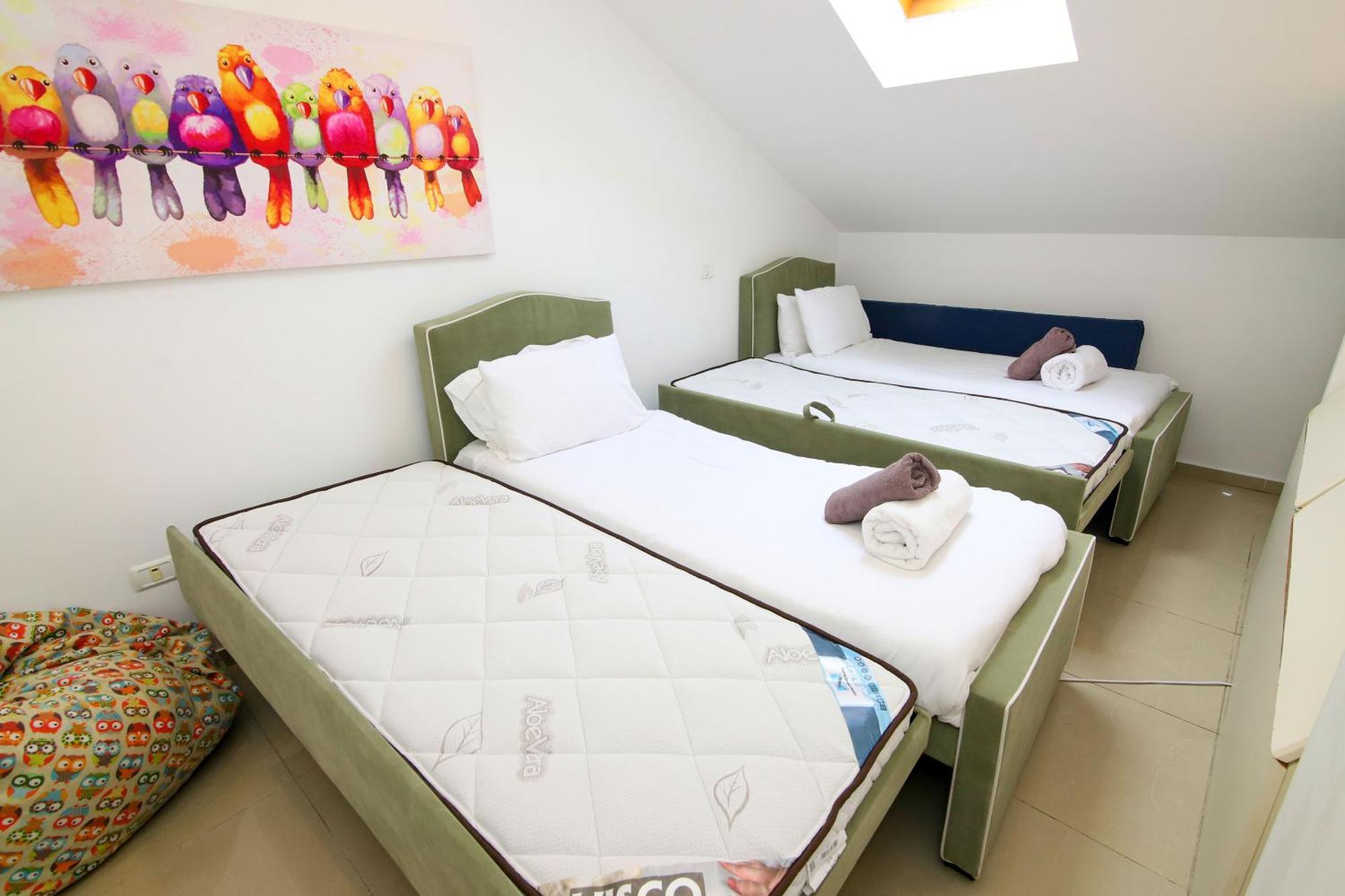 Saidoff, Amazing 4 Bedroom 3 Bath In City Center, Pool, Parking!!! Йерусалим Екстериор снимка
