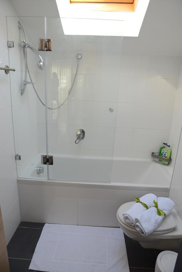 Saidoff, Amazing 4 Bedroom 3 Bath In City Center, Pool, Parking!!! Йерусалим Екстериор снимка