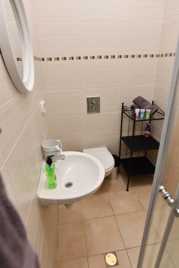 Saidoff, Amazing 4 Bedroom 3 Bath In City Center, Pool, Parking!!! Йерусалим Екстериор снимка